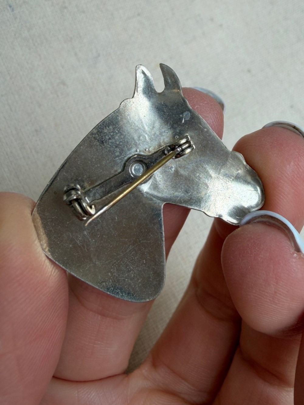 Sterling Silver Horse Head Brooch with Genuine Turquoise Eye Accent - Picture 2 of 3